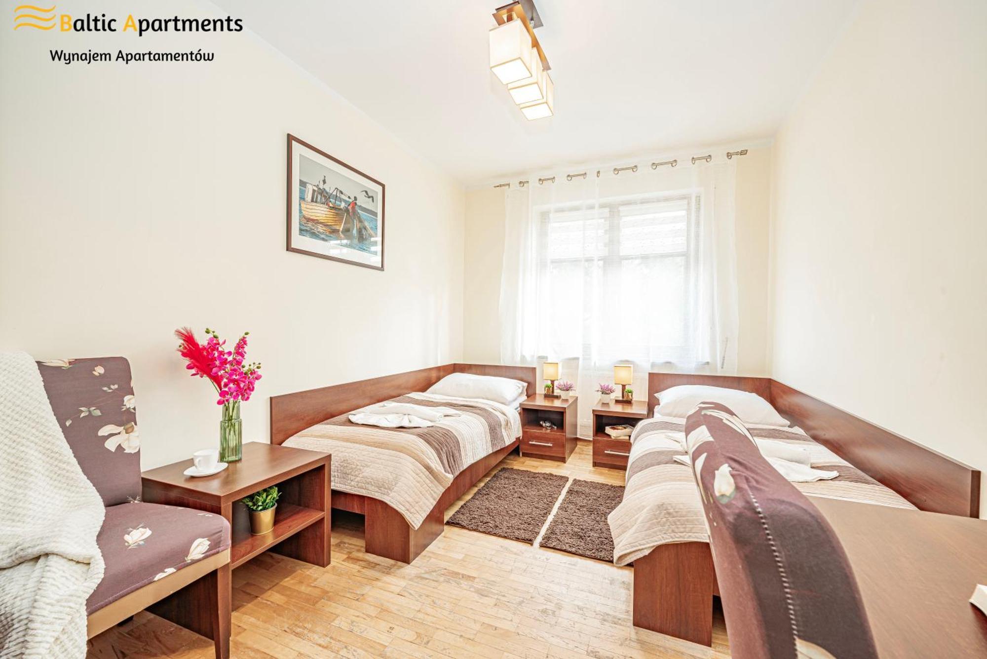 Baltic Apartments - Hotelik Przy Promenadzie ชวีโนวิชแจ ภายนอก รูปภาพ