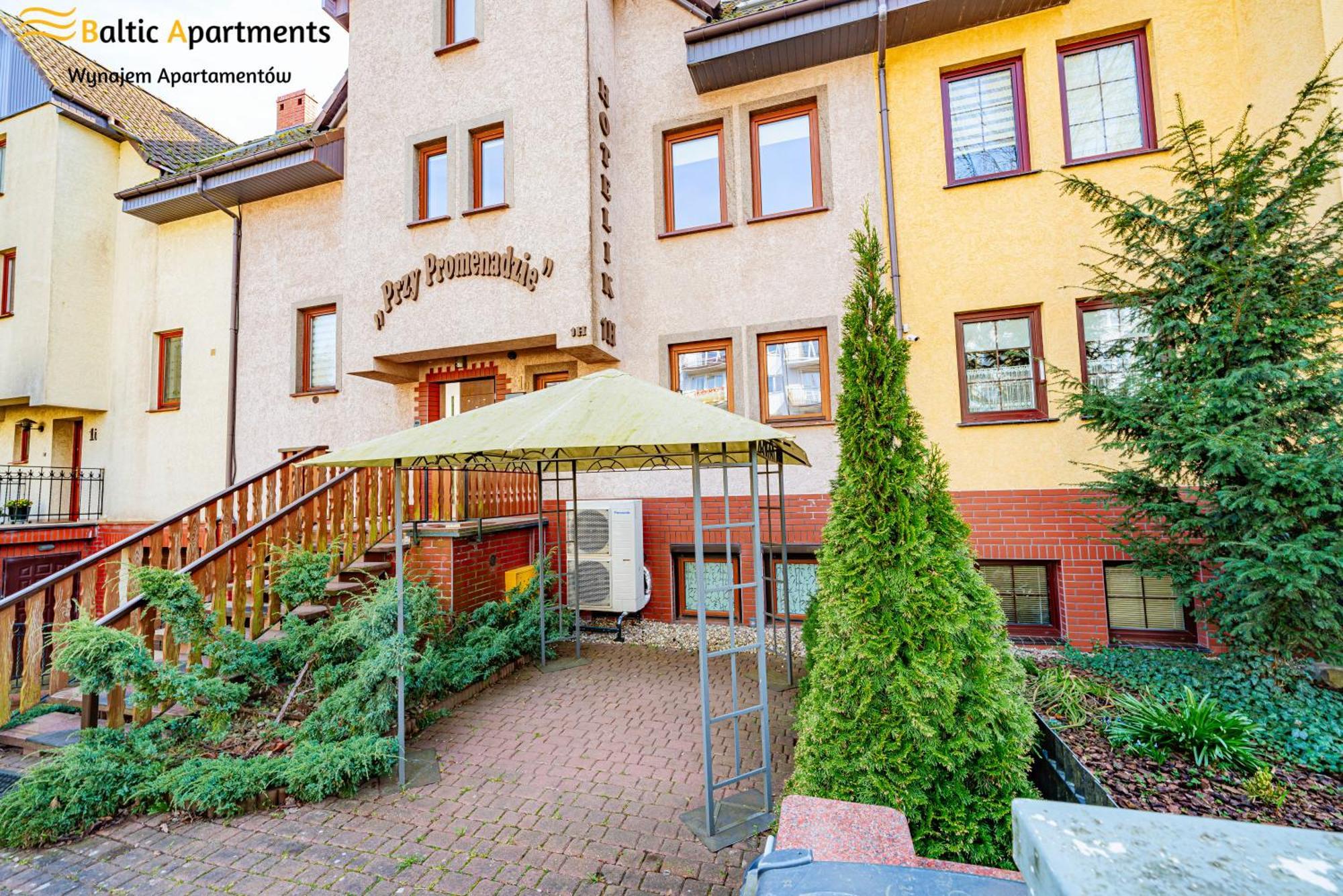 Baltic Apartments - Hotelik Przy Promenadzie ชวีโนวิชแจ ภายนอก รูปภาพ